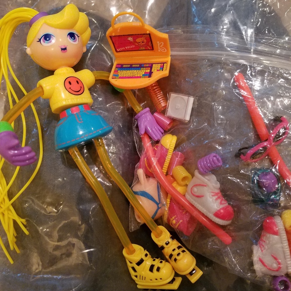Adorable Flexi-Doll Betty w pieces
